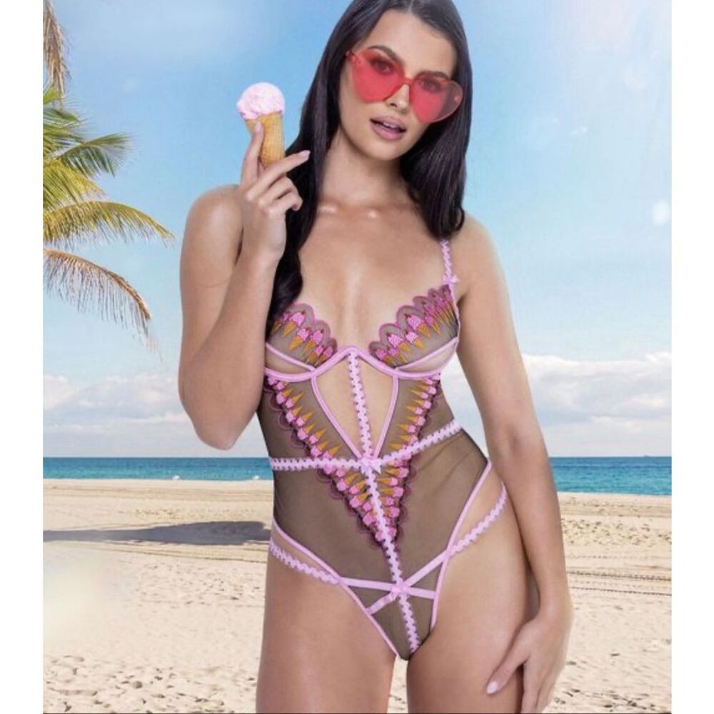 Roma Confidential Strawberry Sherbert Teddy Medium Nwt
